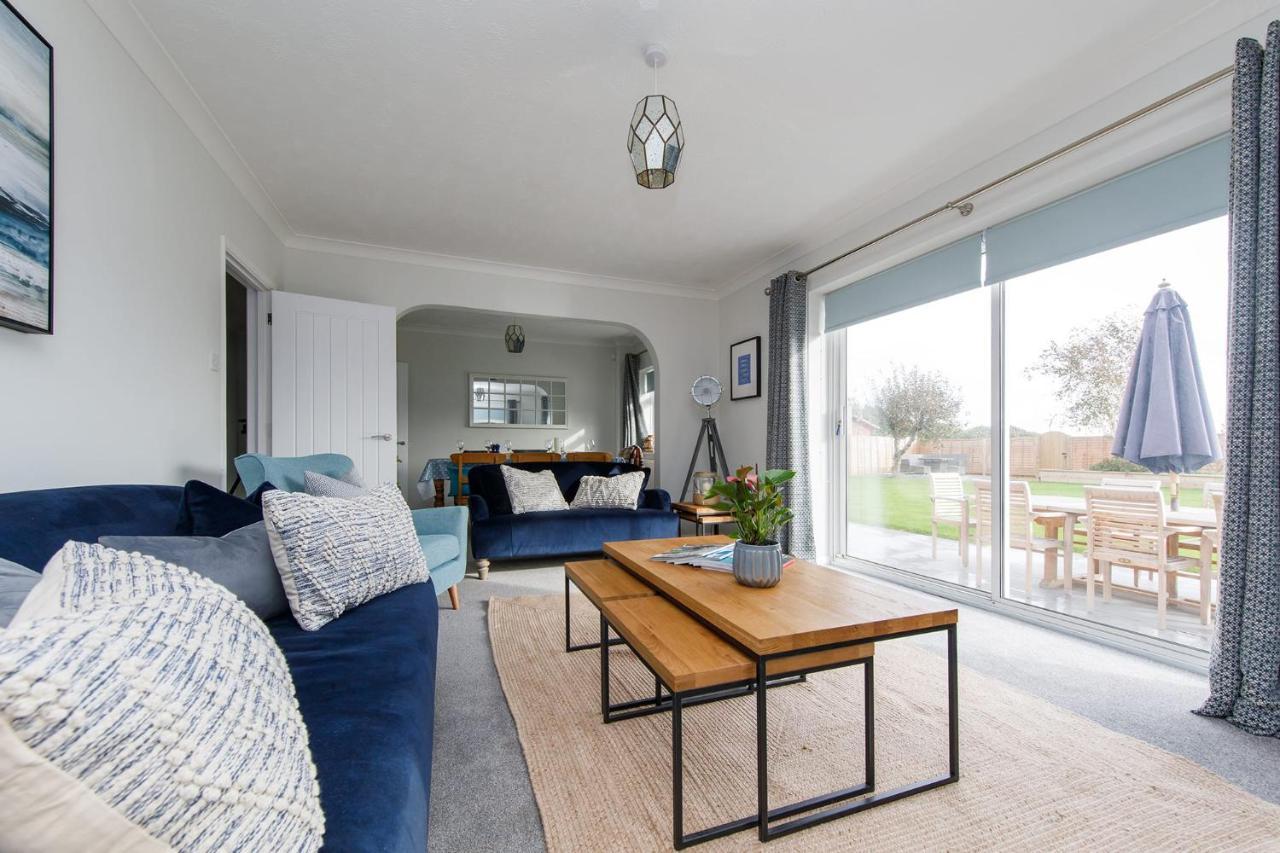 Spacious Home For 8 In Witterings - Walk To Beach East Wittering Exteriör bild