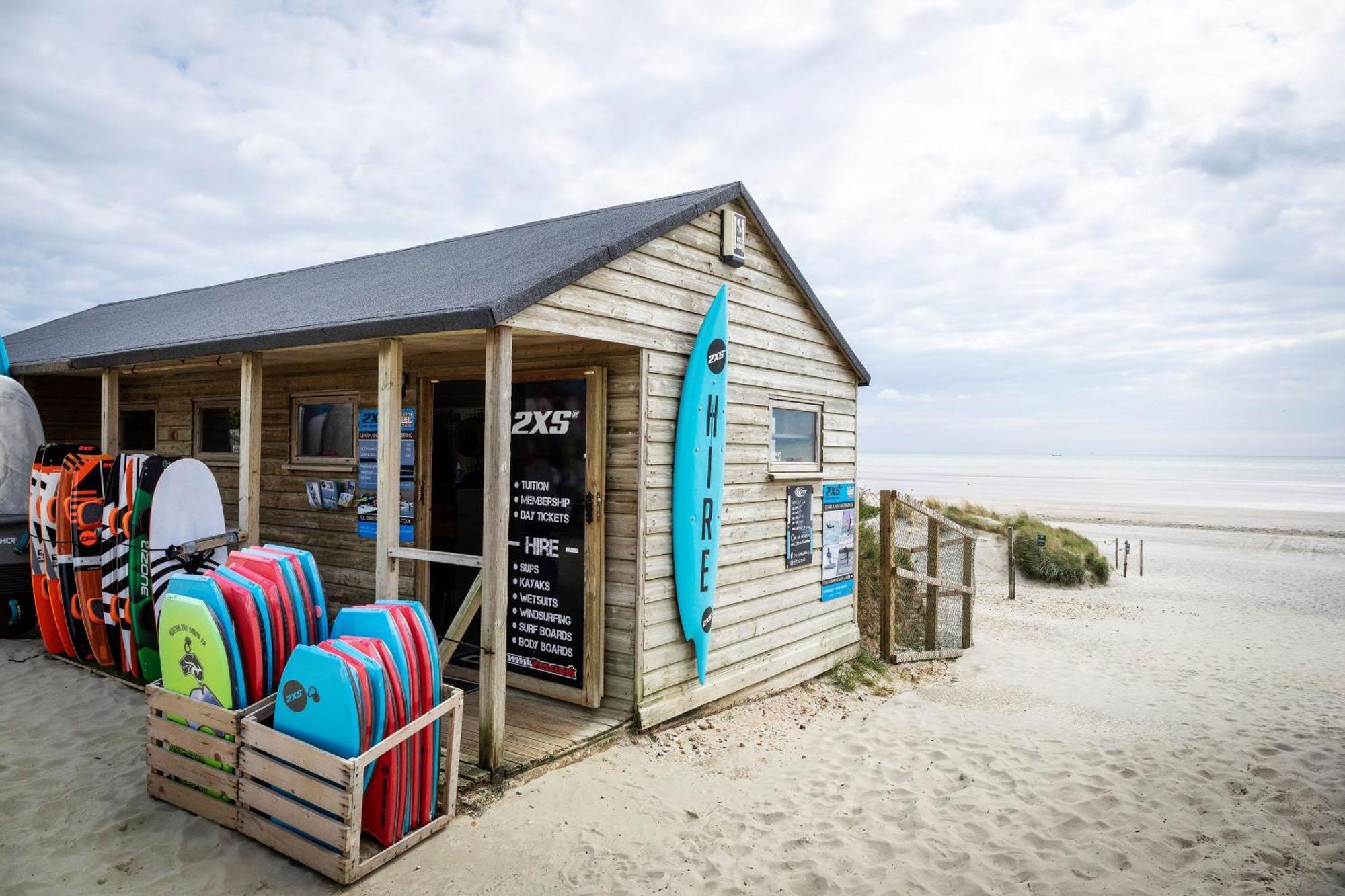 Spacious Home For 8 In Witterings - Walk To Beach East Wittering Exteriör bild