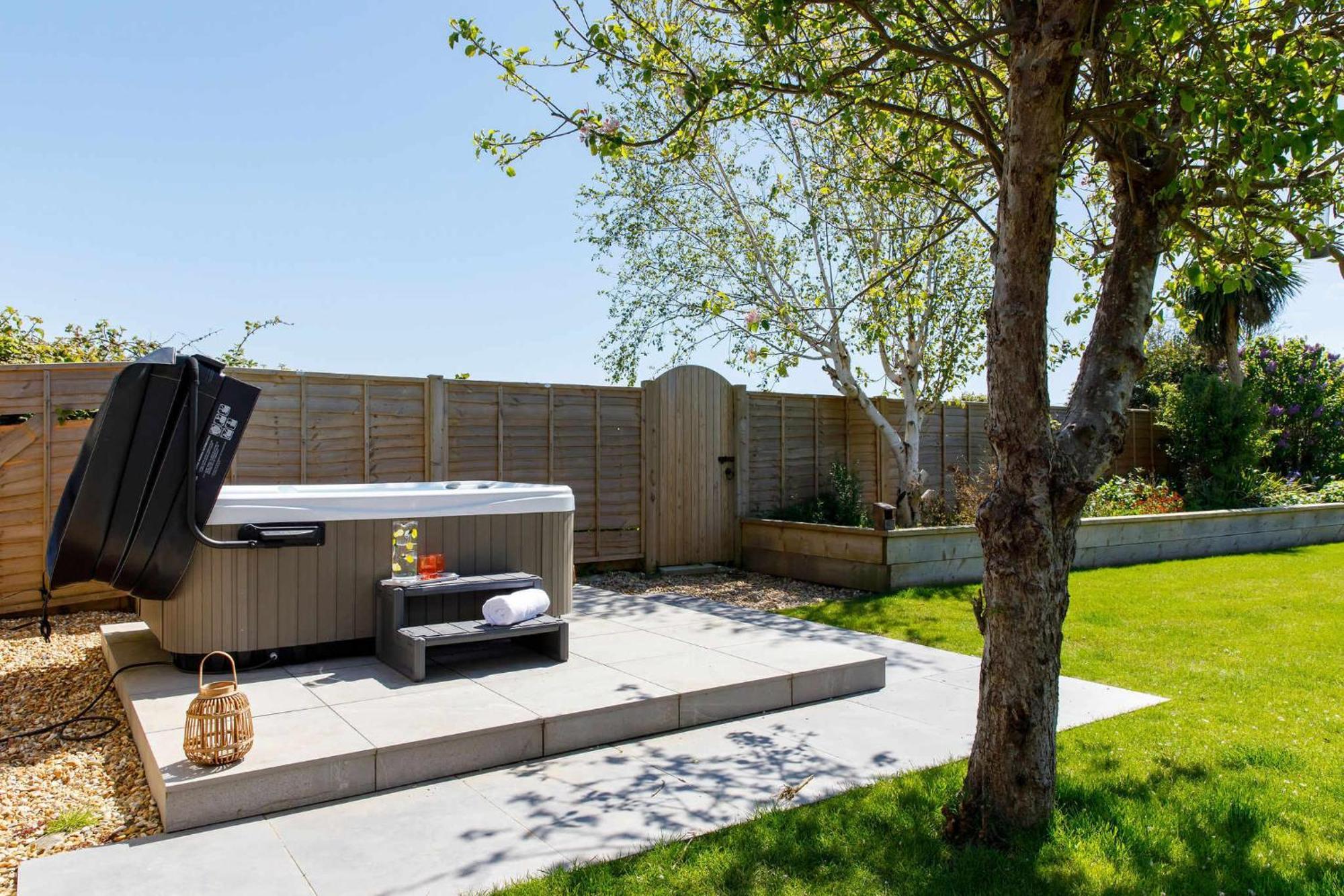 Spacious Home For 8 In Witterings - Walk To Beach East Wittering Exteriör bild