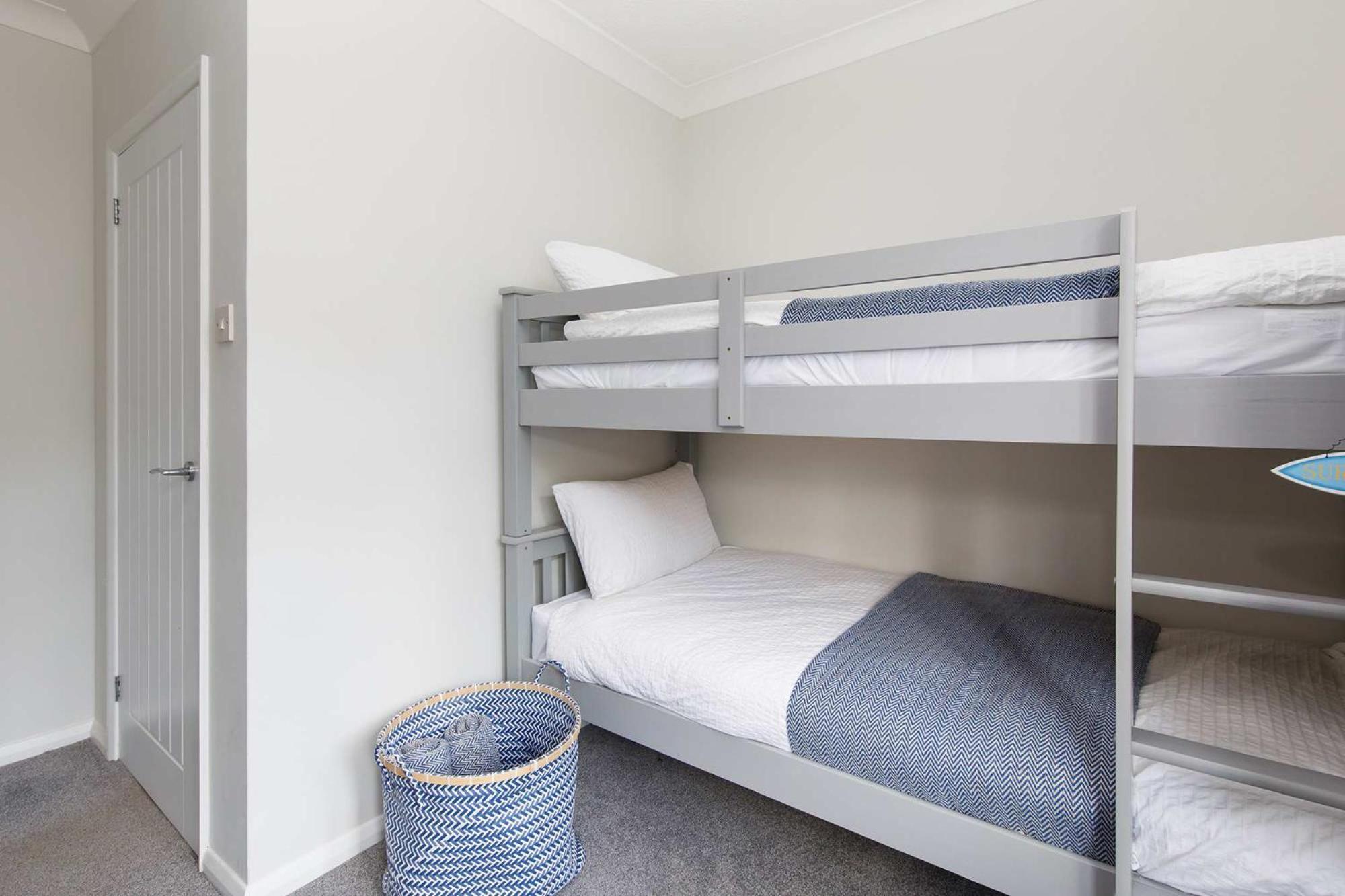 Spacious Home For 8 In Witterings - Walk To Beach East Wittering Exteriör bild